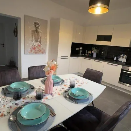 Silent And Close To Sea 1st Floor Biograd Na Moru