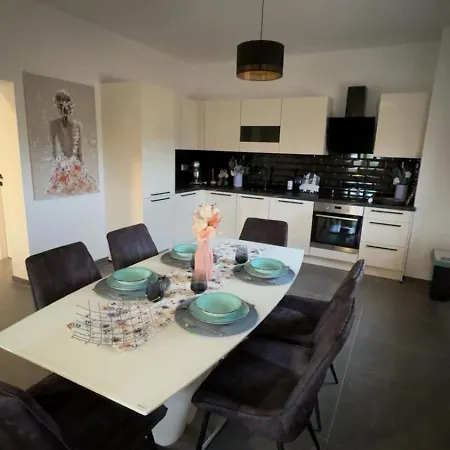 Apartment Silent And Close To Sea 1st Floor *