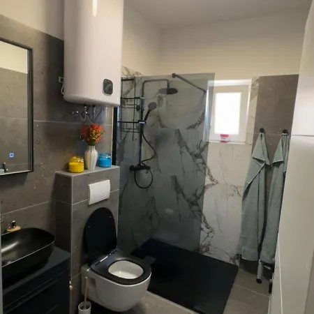 Silent And Close To Sea 1st Floor Biograd Na Moru