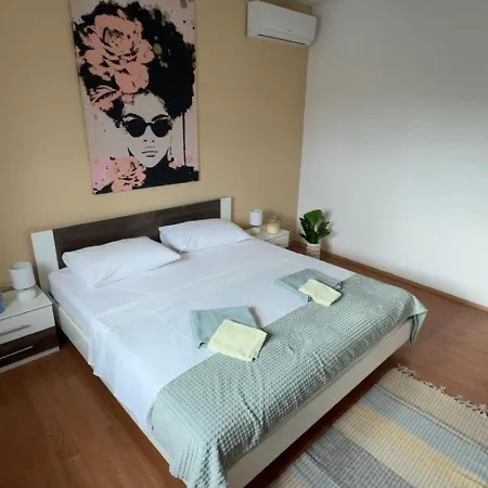 아파트 Silent And Close To Sea 1st Floor *