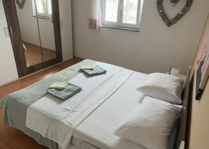 Apartman Silent And Close To Sea 1st Floor